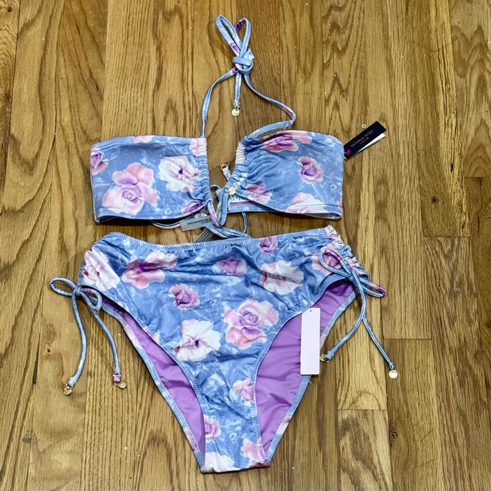 NWT VICTORIA’S SECRET BLUE FLORAL BIKINI SET IN SIZE MEDIUM